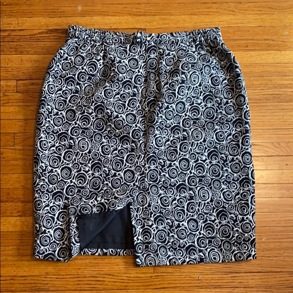 Black and Cream Floral Print Pencil Skirt